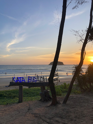 Comentarii opinii despre Kata Beach Day Market