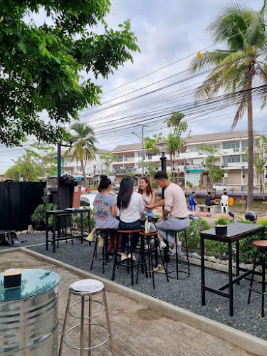 Opinii despre ชาลี นมสด ปังปิ้ง în เมือง - การบริการอาหารและที่พัก