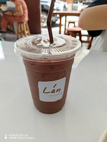 ร้านก๋วยเตี๋ยวเจ้หลั่น - การบริการอาหารและที่พัก