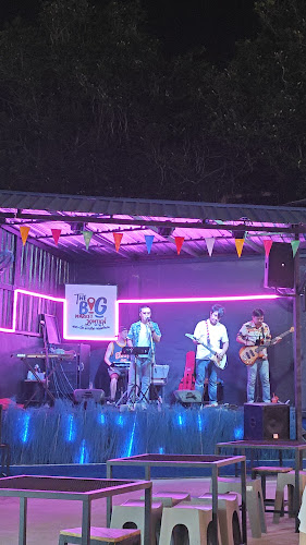 ตลาด street food on the beach ซอยจอมเทียน 16