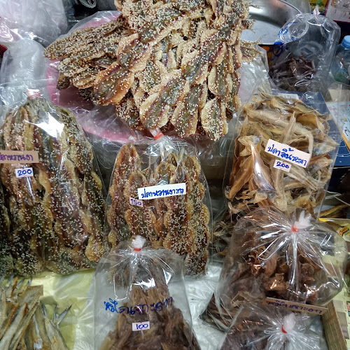 Opinii despre โอ๋เอ๋ อาหารทะเลแห้ง în เมือง - การบริการอาหารและที่พัก