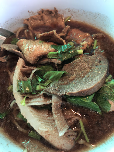 Opinii despre ก๋วยเตี๋ยวเรือ ป้าแจ๋ว în อำเภอธัญบุรี - การบริการอาหารและที่พัก