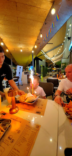 CherngTalay, Porto de Phuket, ถนน บ้านดอน-เชิงทะเล อำเภอถลาง ภูเก็ต 83110