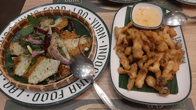 ลาวญวน เซนทรัลโคราช - การบริการอาหารและที่พัก