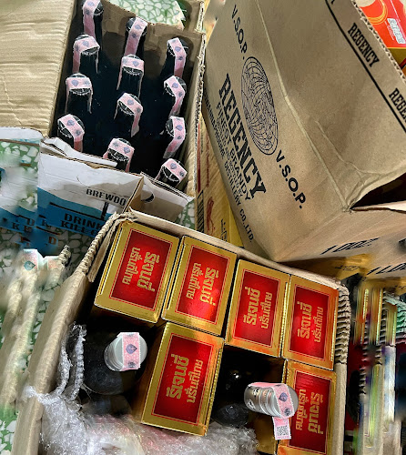 Opinii despre ร้านขายเหล้าเพชรงาม ไวน์ สุรา เบียร์ ปลีก-ส่ง นครปฐมตัวแทนจำหน่ายสุรา เหล้าทุกชนิด (ค้าปลีก-ขายส่งสุราทุกชนิด) în อำเภอเมืองนครปฐม - การบริการอาหารและที่พัก