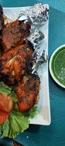 Opinii despre Spices Delight Restaurant în อำเภอกะทู้ - การบริการอาหารและที่พัก