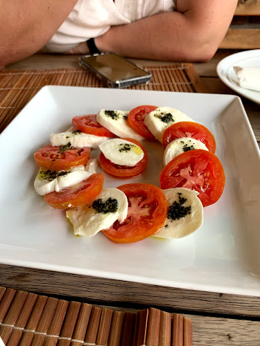 40/24 39, 32/9 ถ. เจ้าฟ้าตะวันตก ตำบล ฉลอง อำเภอเมืองภูเก็ต ภูเก็ต 83000