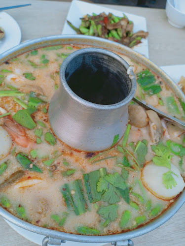 Opinii despre ร้านครัวหนองสมอ în อำเภอบางละมุง - การบริการอาหารและที่พัก