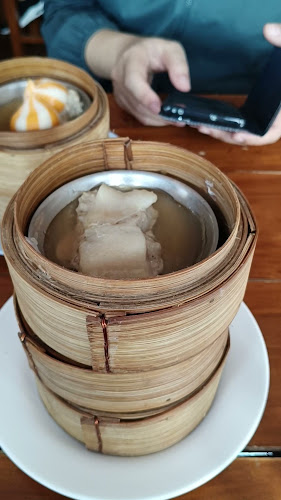 กนกภัณฑ์ - การบริการอาหารและที่พัก