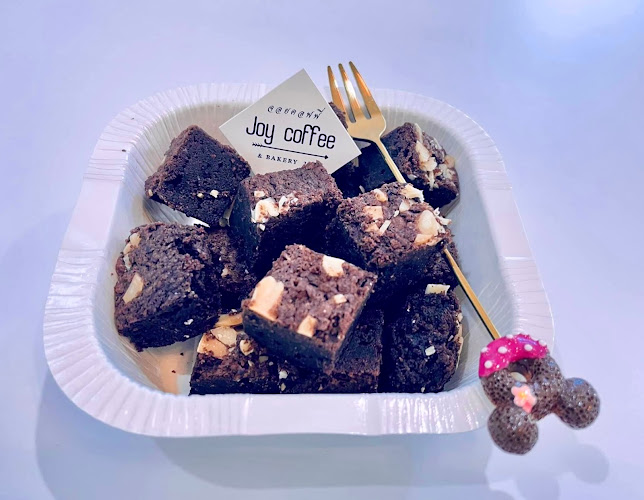 จอย คาเฟ่ Joy cafe - การบริการอาหารและที่พัก