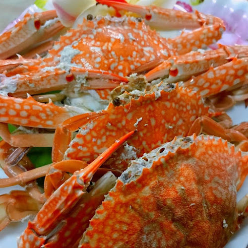 Opinii despre ร้านอีสานแซ่บ ซีฟู้ด în อำเภอเมืองภูเก็ต - การบริการอาหารและที่พัก