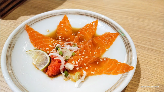 Oishi Eaterium - การบริการอาหารและที่พัก