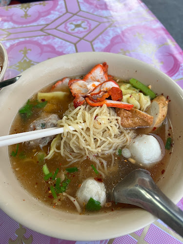 Opinii despre เจ๊นิ în อำเภอเมืองสงขลา - การบริการอาหารและที่พัก