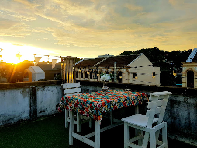 Laoteng Cafe Phuket - อำเภอเมืองภูเก็ต