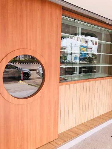 นัทเบเกอรี่ สาขาถนนมิตรภาพ - การบริการอาหารและที่พัก