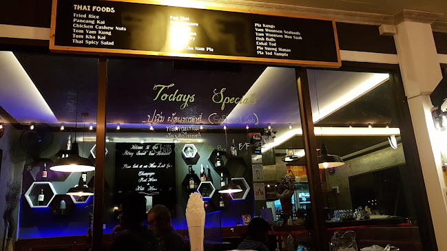 Opinii despre ป่าตอง ซันเซ็ท วิว เรสเตอร์รอง în อำเภอกะทู้ - การบริการอาหารและที่พัก