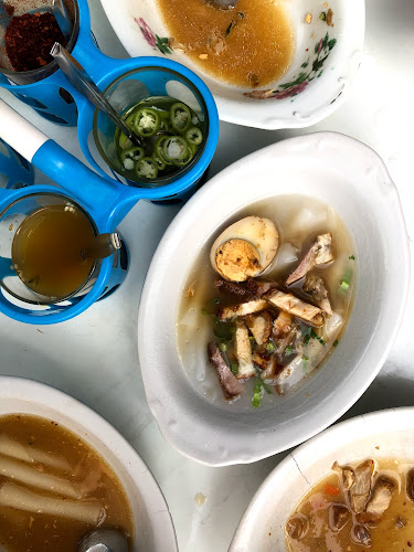 Opinii despre ก๋วยจั๊บ เจ๊เหลี่ยน เจ้าเก่า ตลาดริมน้ำ în อำเภอเมืองนครสวรรค์ - การบริการอาหารและที่พัก