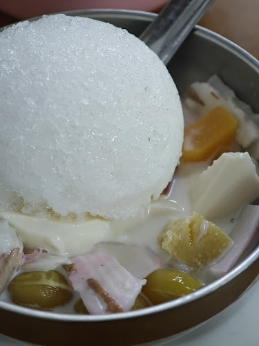 ร้าน สามกองน้ำเต้าหู้ - การบริการอาหารและที่พัก