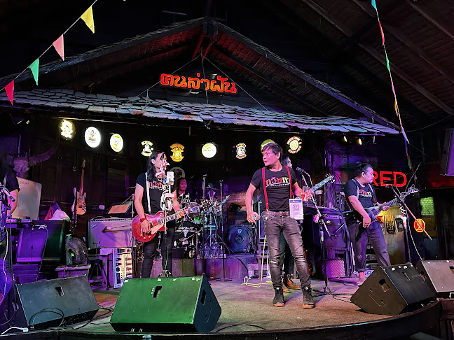 ร้านคนล่าฝันพัทยา - อำเภอบางละมุง