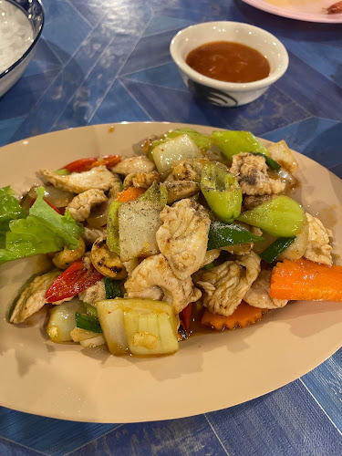 Opinii despre ลุงพันธ์หอยลวก&อาหารตามสั่ง loongpunrestaurant în อำเภอเมืองภูเก็ต - การบริการอาหารและที่พัก