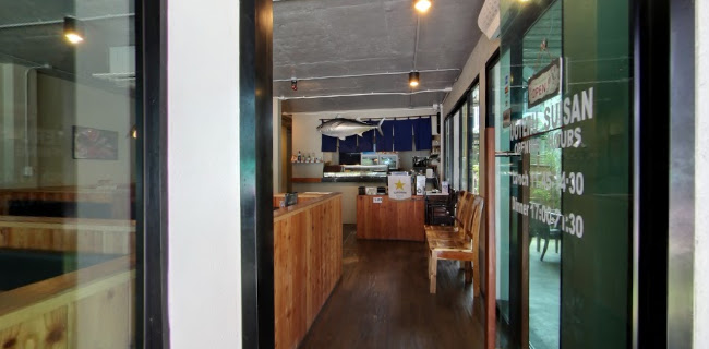 469/1 หมู่ที่ 6 ถนน วิเศษ ตำบล ราไวย์ อำเภอเมืองภูเก็ต ภูเก็ต 83100