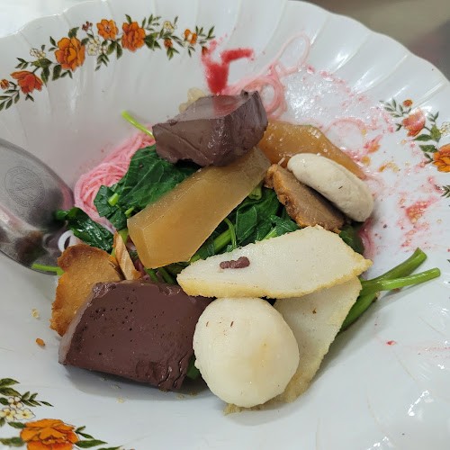 ถนน หอมหวล ตำบล หาดใหญ่ อำเภอหาดใหญ่ สงขลา 90110