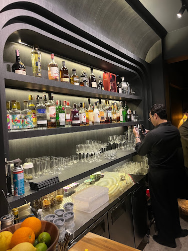 Escave Cocktail Bar - อำเภอหาดใหญ่