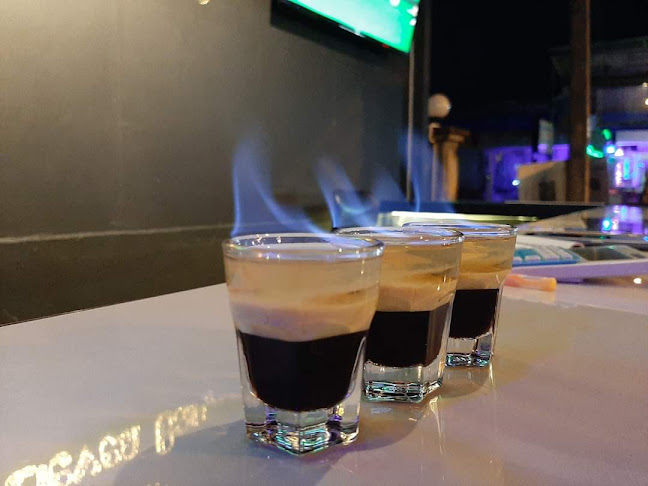 Opinii despre Eleven Bar în อำเภอเมืองภูเก็ต - การบริการอาหารและที่พัก