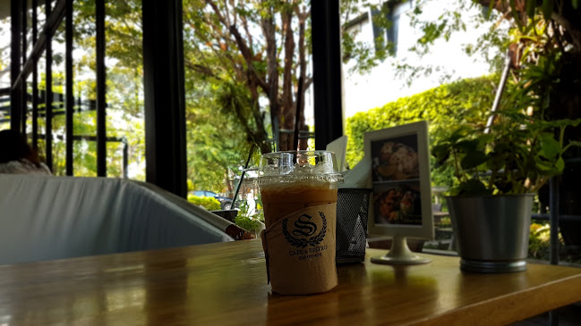 S Cafe & Bistro - การบริการอาหารและที่พัก