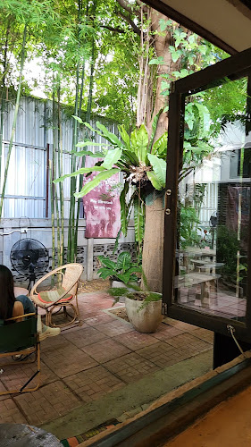Opinii despre Saereesook ร้านกาแฟ เสรีสุข în อำเภอเมืองอุบลราชธานี - การบริการอาหารและที่พัก