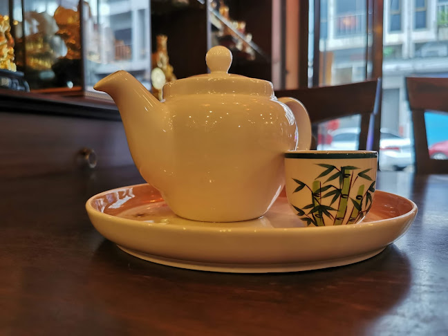 ร้าน ซุ่นฮะฮวด ติ่มซำ น้ำชา - การบริการอาหารและที่พัก