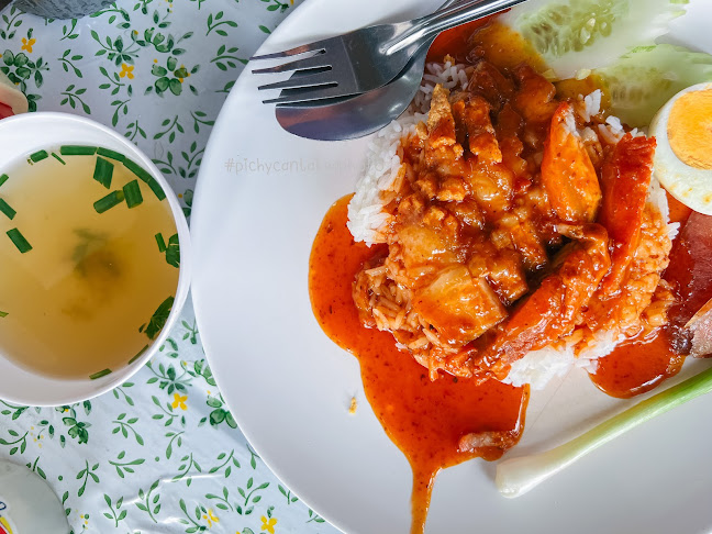 เจ๊จิ๋ม ก๋วยเตี๋ยวเส้นปลา เกี๊ยวปลา - การบริการอาหารและที่พัก