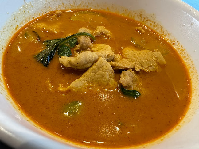 Shark Bites - Pool Bar and Pickleball - อำเภอเมืองภูเก็ต