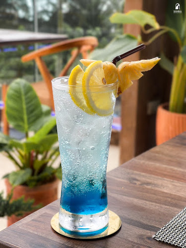 Manina Brunch&Bar - Patong Restaurant - อำเภอกะทู้