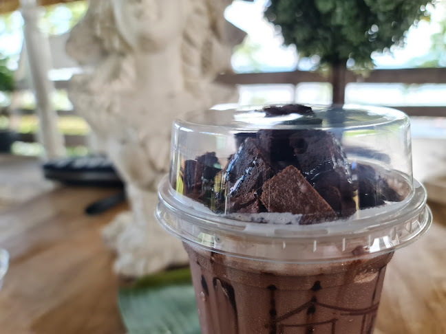 ท่าปลาคาเฟ่สันแกลบดำ - เมือง