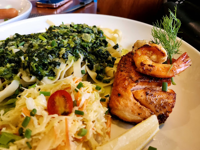 Torti's Biergarten - การบริการอาหารและที่พัก