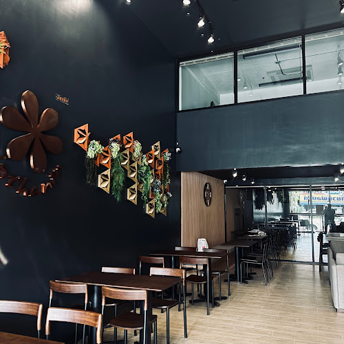 Opinii despre Inthanin Coffee สาขา ถนนพิชัยสงคราม พิษณุโลก în เมือง - การบริการอาหารและที่พัก