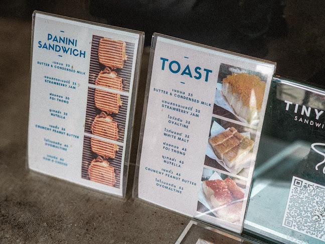 Comentarii opinii despre Tiny Table