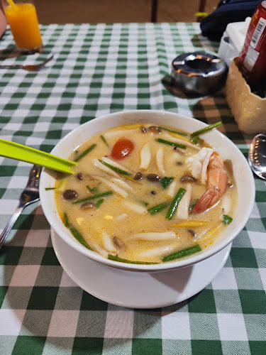 Yoyo Restaurant Karon Beach Phuket - อำเภอเมืองภูเก็ต