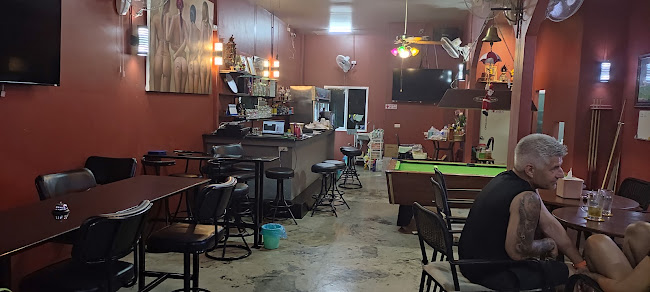 Jum Bar & Restaurant