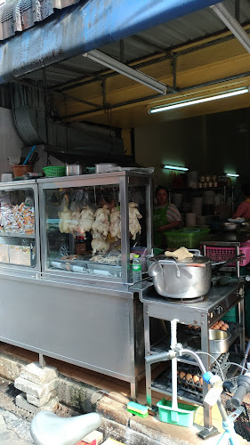 ブアカーオ名無し食堂 - อำเภอบางละมุง