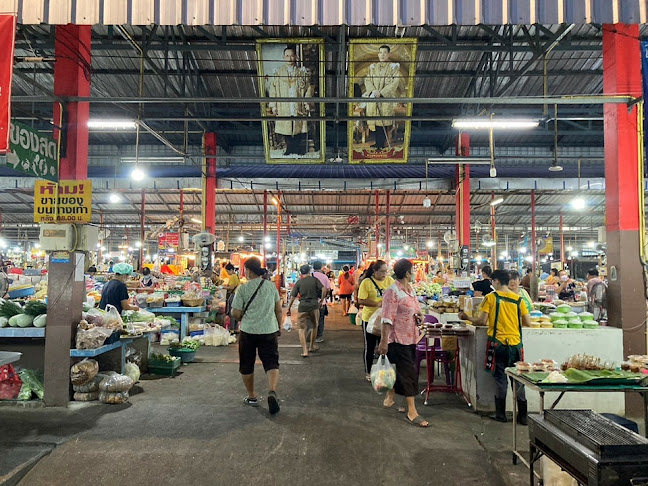 ตลาดแม่แดง (ตลาดสดเทศบาล 4)