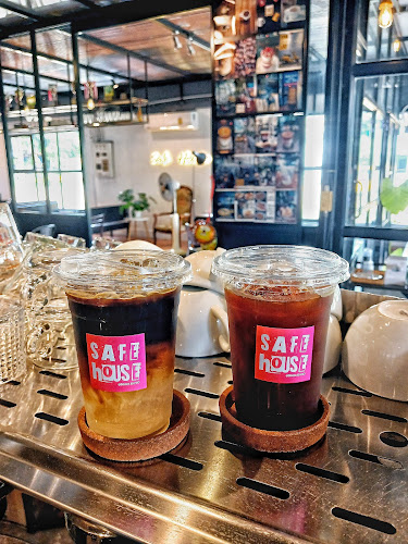 SAFE HOUSE CAFE