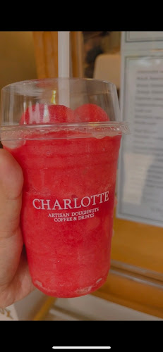 Opinii despre CHARLOTTE DOUGHNUTS Sai Song în อำเภอหาดใหญ่ - การบริการอาหารและที่พัก