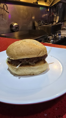 Opinii despre BUCKY BURGER N BUDS în อำเภอบางละมุง - การบริการอาหารและที่พัก