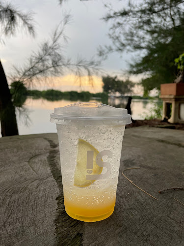 16/1 ถนน ทางไผ่ 4 เชิงเนิน เมือง ระยอง 21000