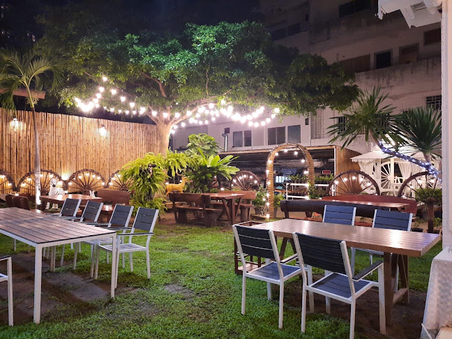 Comentarii opinii despre NINICHA (café and restaurant) *ณิณิชา (คาเฟ่ แอนด์ เรสเตอร์รอง)