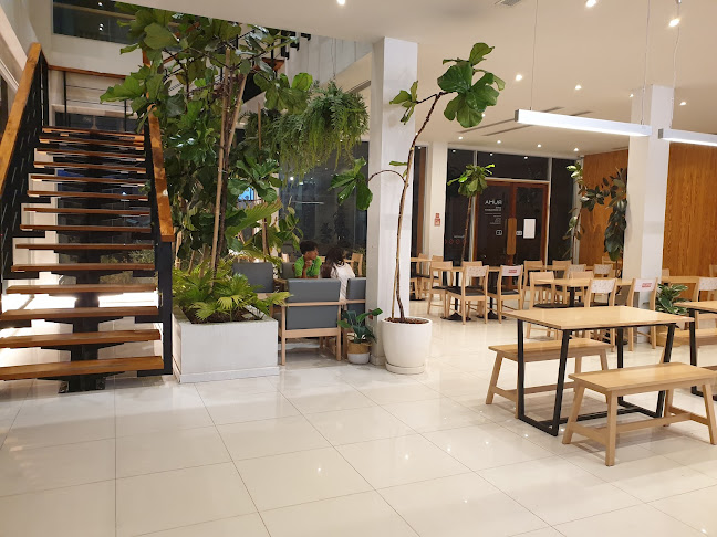 Ruma Cafe & Co-Working Space - เมือง