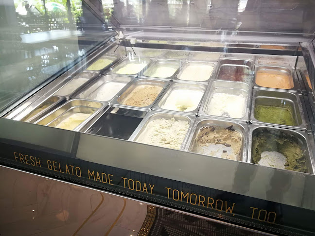 Mililin Cafe & Eatery - การบริการอาหารและที่พัก