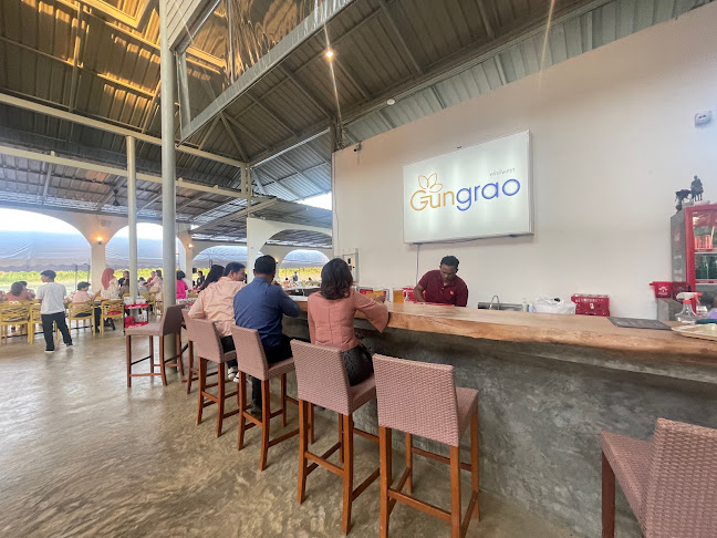ครัวกันเกรา - หลัง ม.ราชภัฏภูเก็ต Gungrao Kitchen - การบริการอาหารและที่พัก
